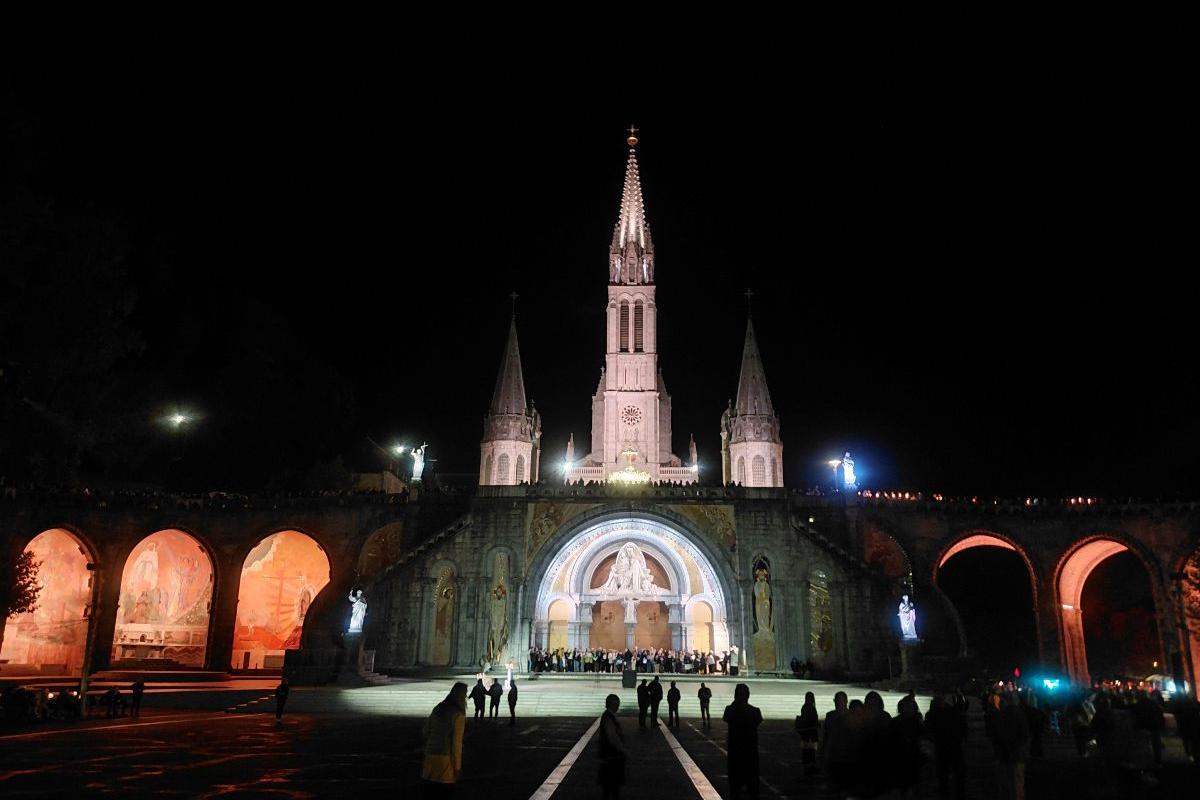 13.10.25.jpg_1932876625